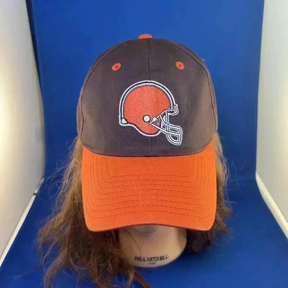 Cleveland Browns Adjustable Cap - Authentic Team Hat - Picture 1 of 7